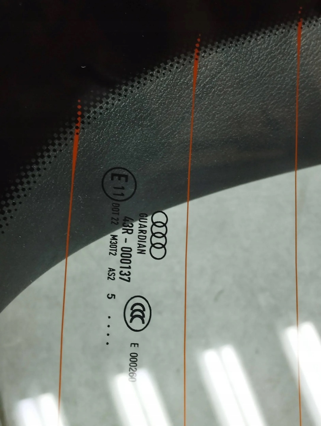 Audi A5 Sportback 8T boot door window LY9C