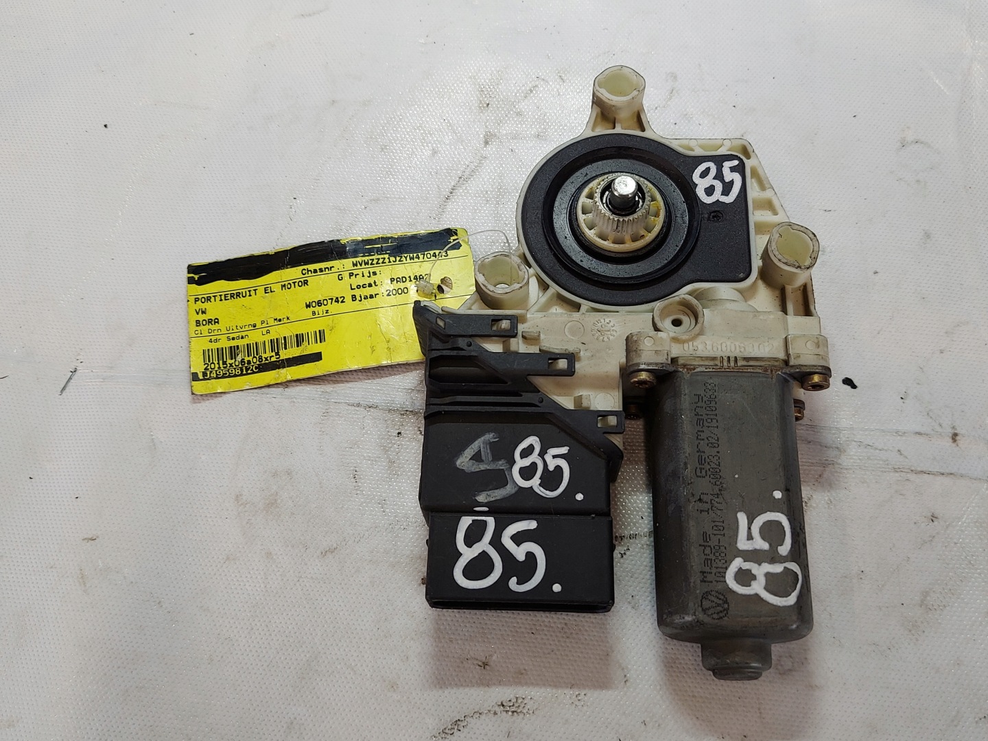 engine lifting windows GOLF IV 9776101439203 left rear part