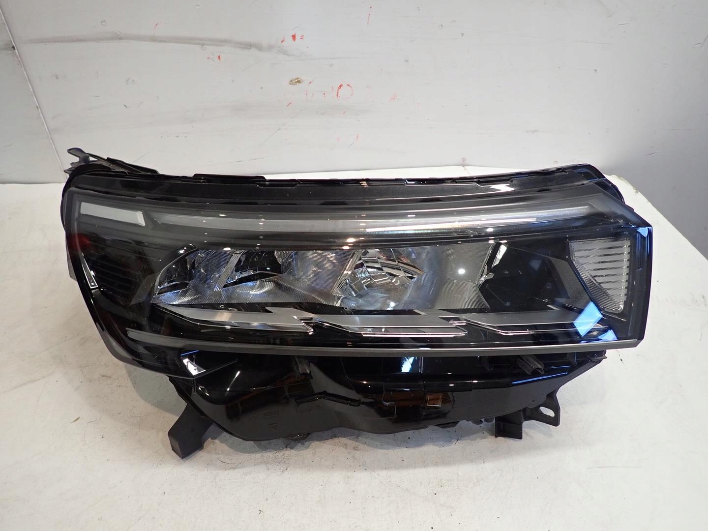 light front front right NISSAN TOWNSTAR 2021- FULL LED 260107139