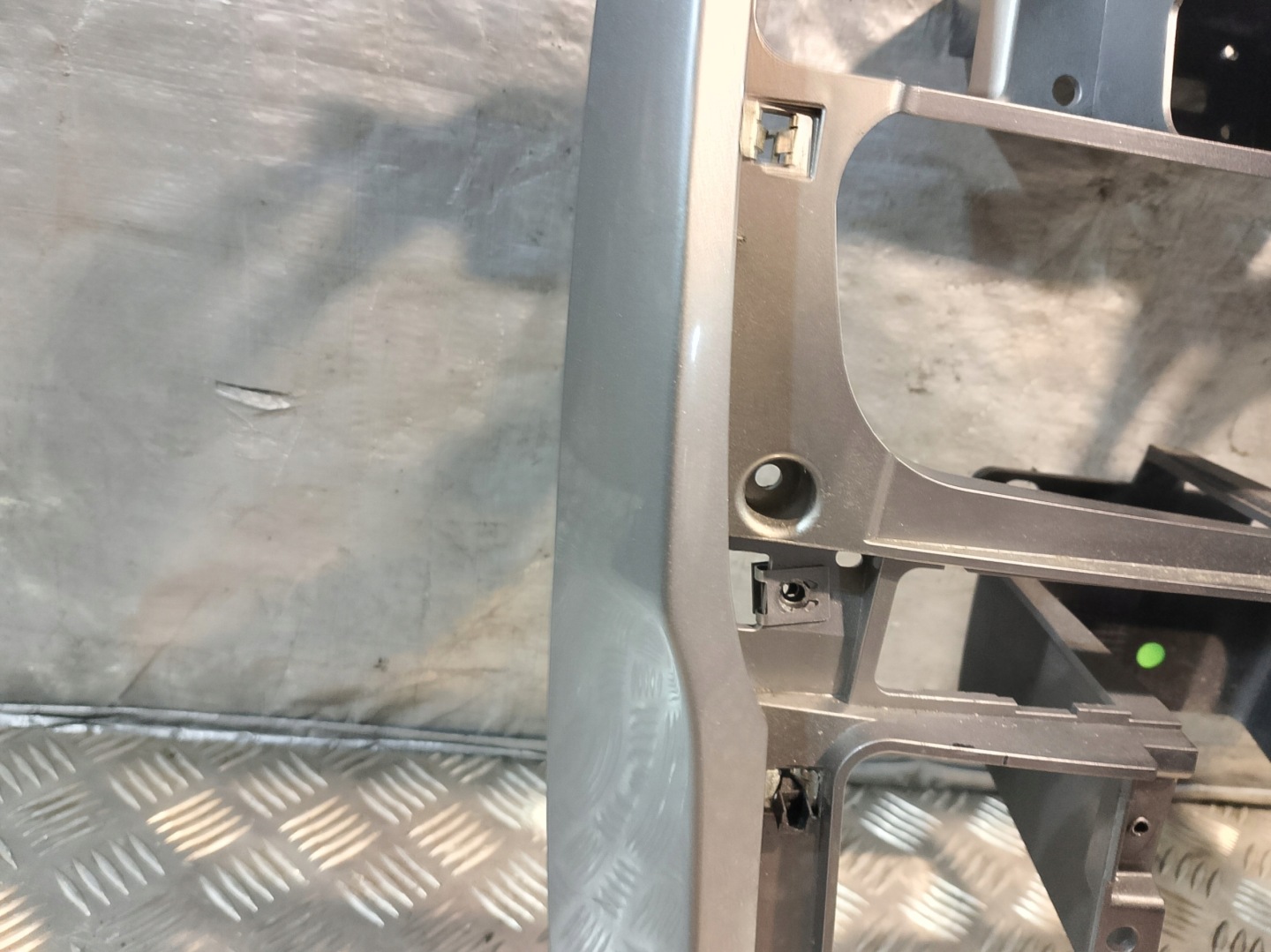 cover PANEL central console IVECO STRALIS 460 E6 504309992