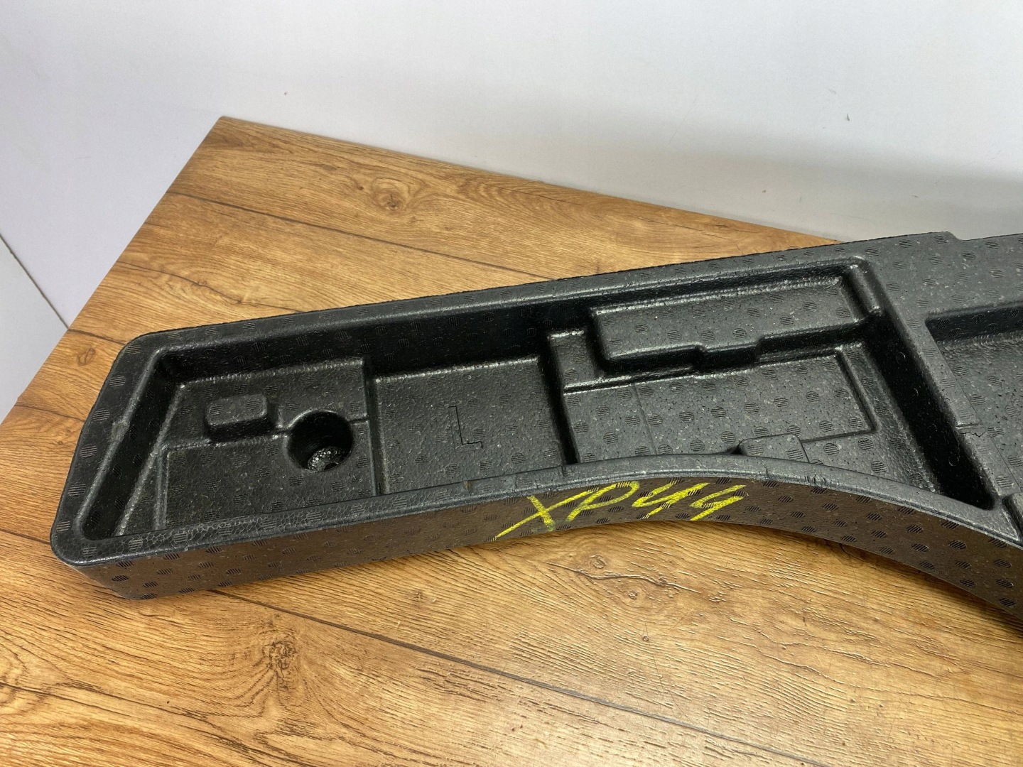 polystirene filling passenger compartment boot Ford Escape IV Kuga MK3 2020+