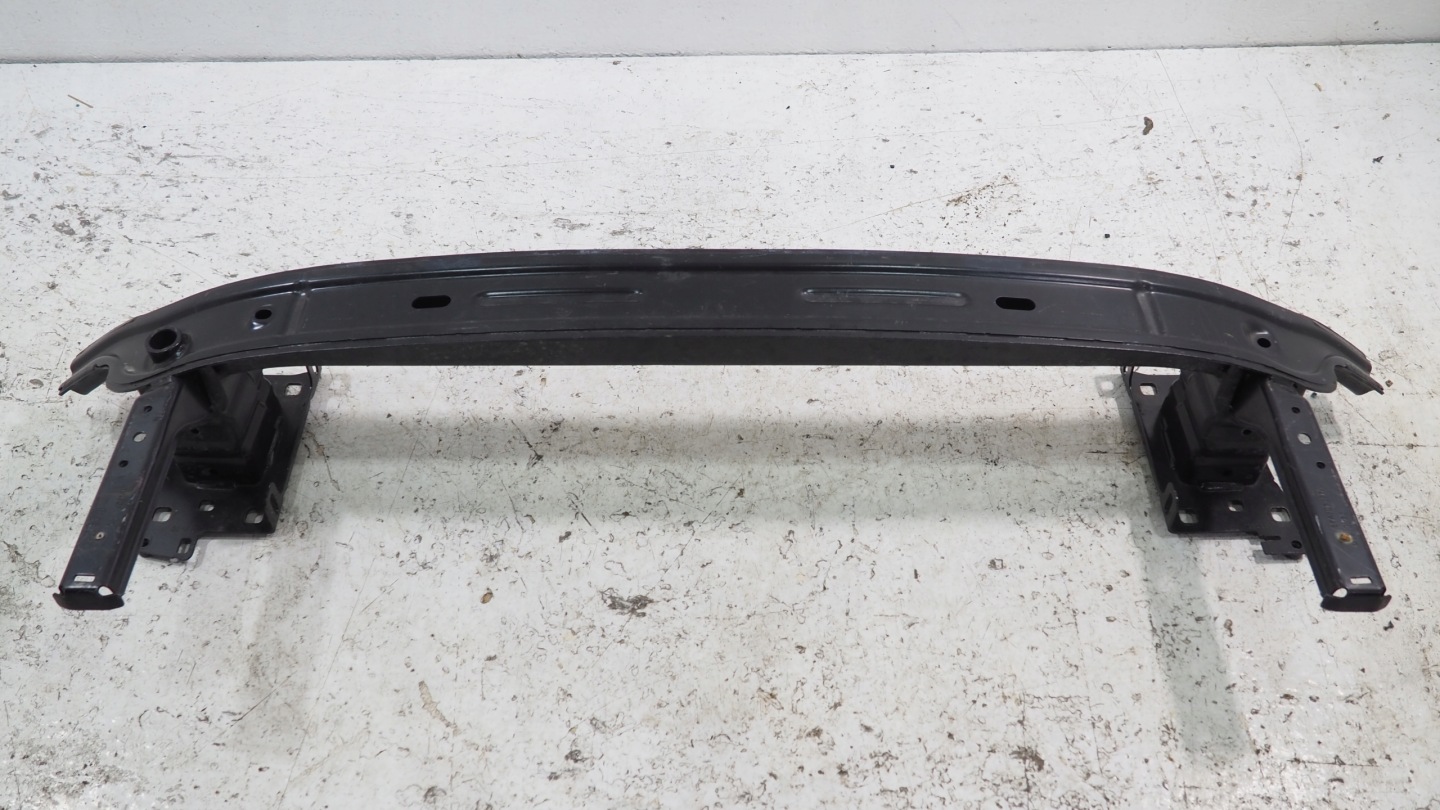 Seat Leon IV TRAVERSA paraurti Anteriore 5FA807097
