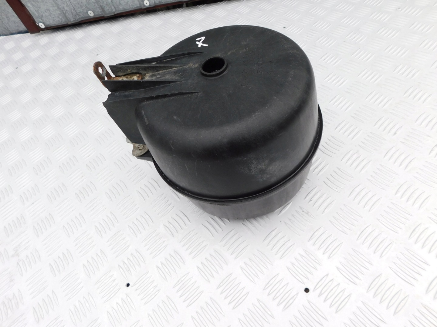 Puszka Behälter luft Brems- Mercedes Sprinter W906 06-17r.,
