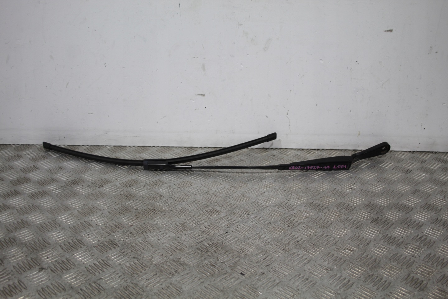 wiper arm left EVOQUE II 2 L551