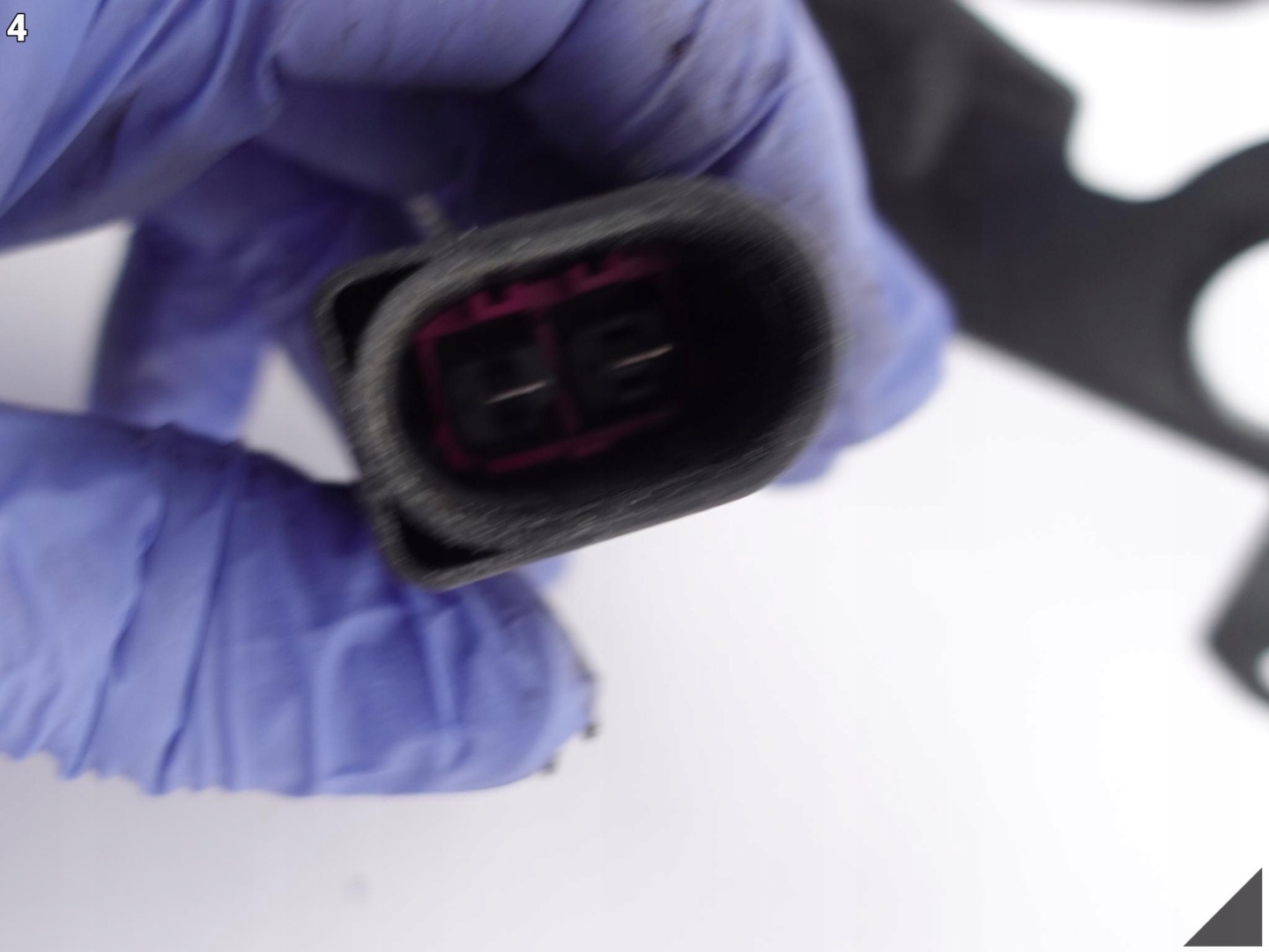 AUDI A8 S8 4H0 D4 bracket+pump air WTORNEGO