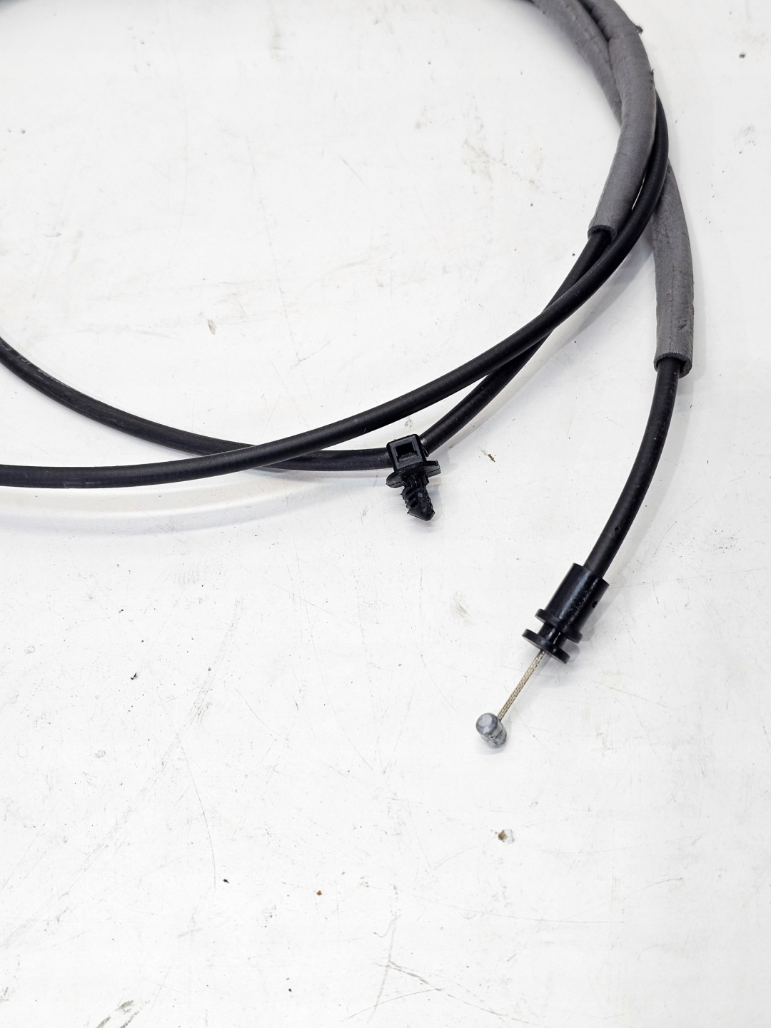 Câble Levier Siège Droit AUDI Q5 FY 80A885682E