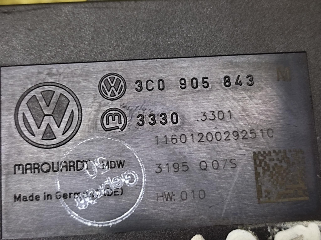 VW PASSAT B6 ignition key 3C0905843