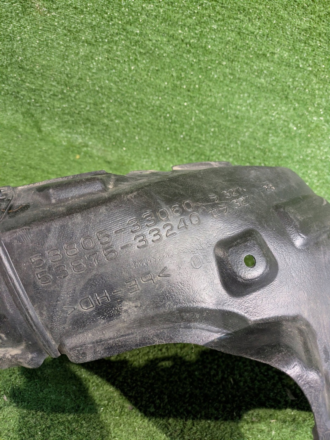 mudguard right front TOYOTA CAMRY VIII NR.140