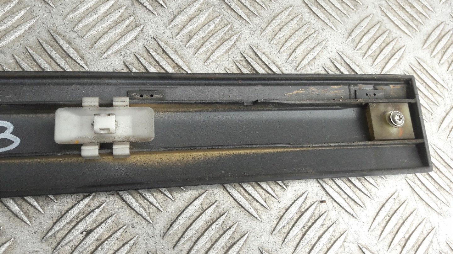 MERCEDES W203 moulding door left rear part 197