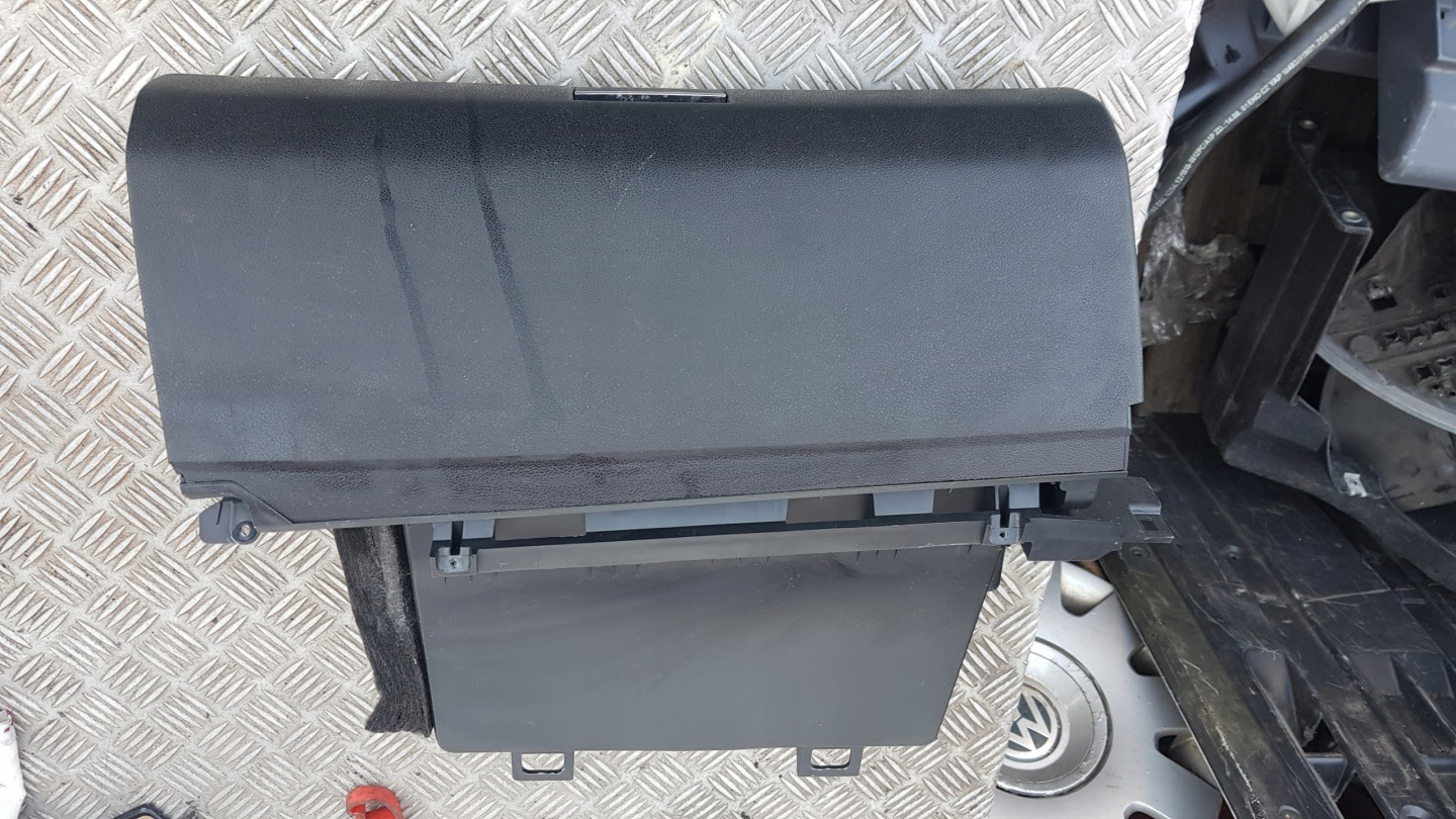 MERCEDES W169 Handschuhfach des Beifahrers