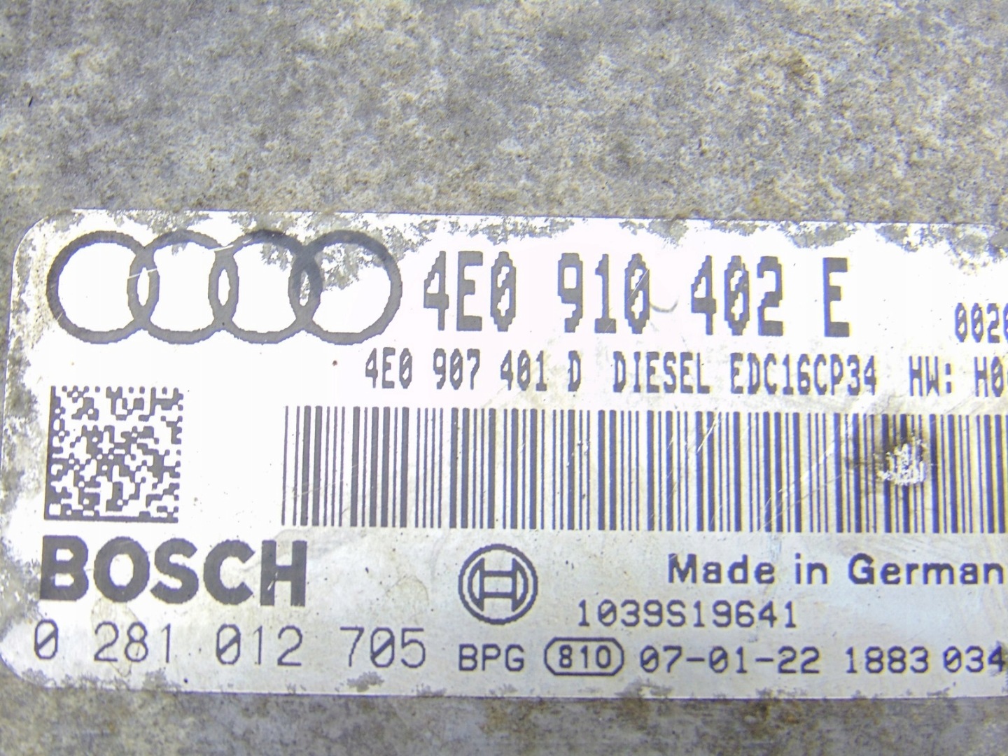 control unit computer of the engine ECU AUDI A8 D3 3.0 TDI 4E0910402E