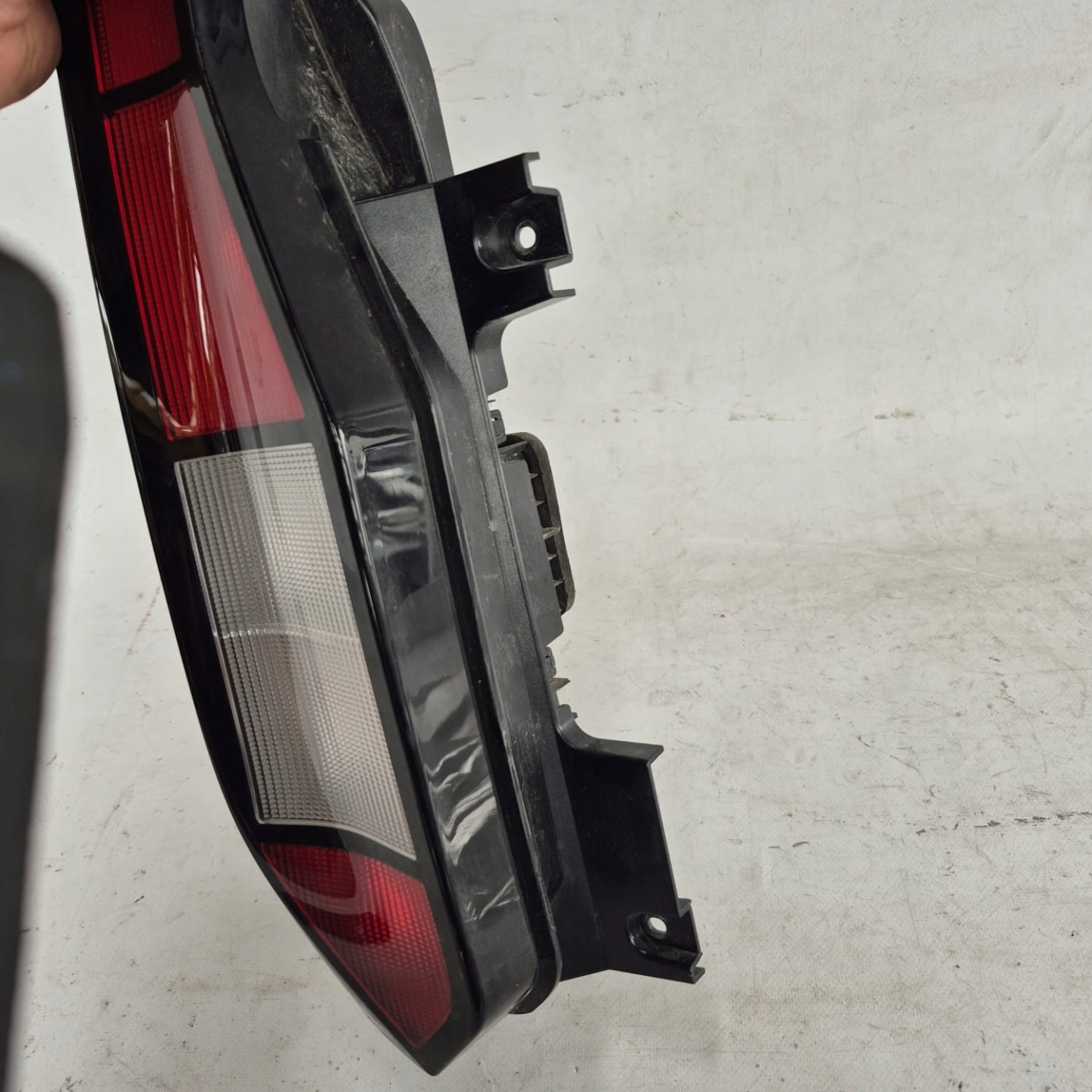 VW CADDY 2K7 21- light left rear part rear 2K7945095A