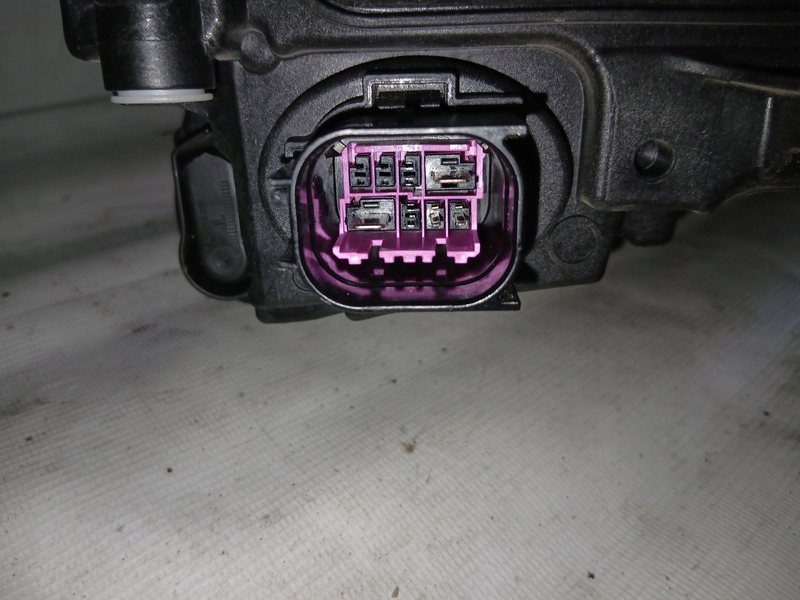 Licht vorne links AUDI A4 B9 8W0941033D