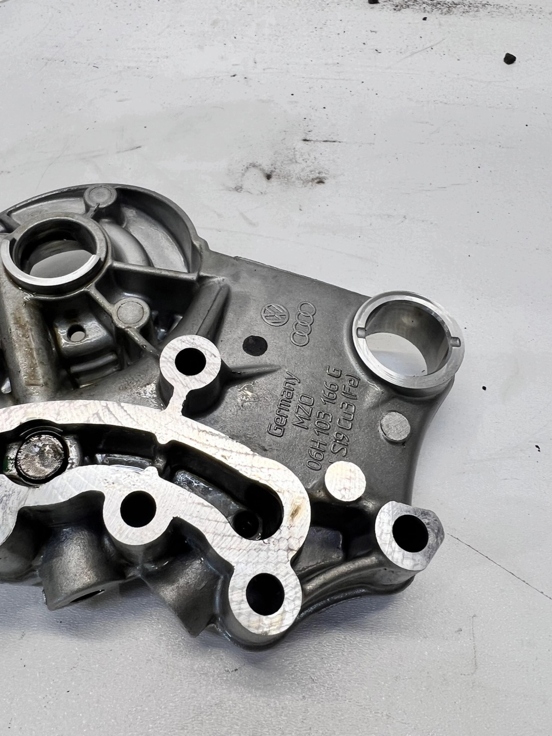 blende abdeckung gehäuse WALKOW AUDI A4 A5 TFSI 06H103166G 1/26