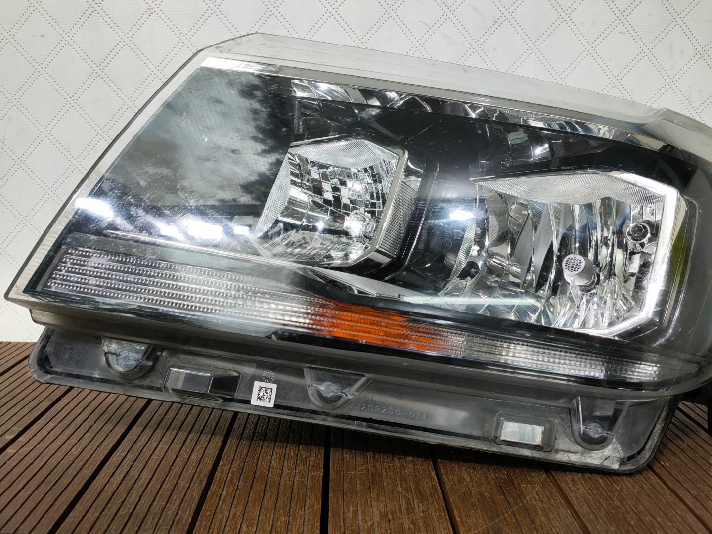 VW CRAFTER II MAN TGE 20-24 light front left front 7C1941005B EUROPA