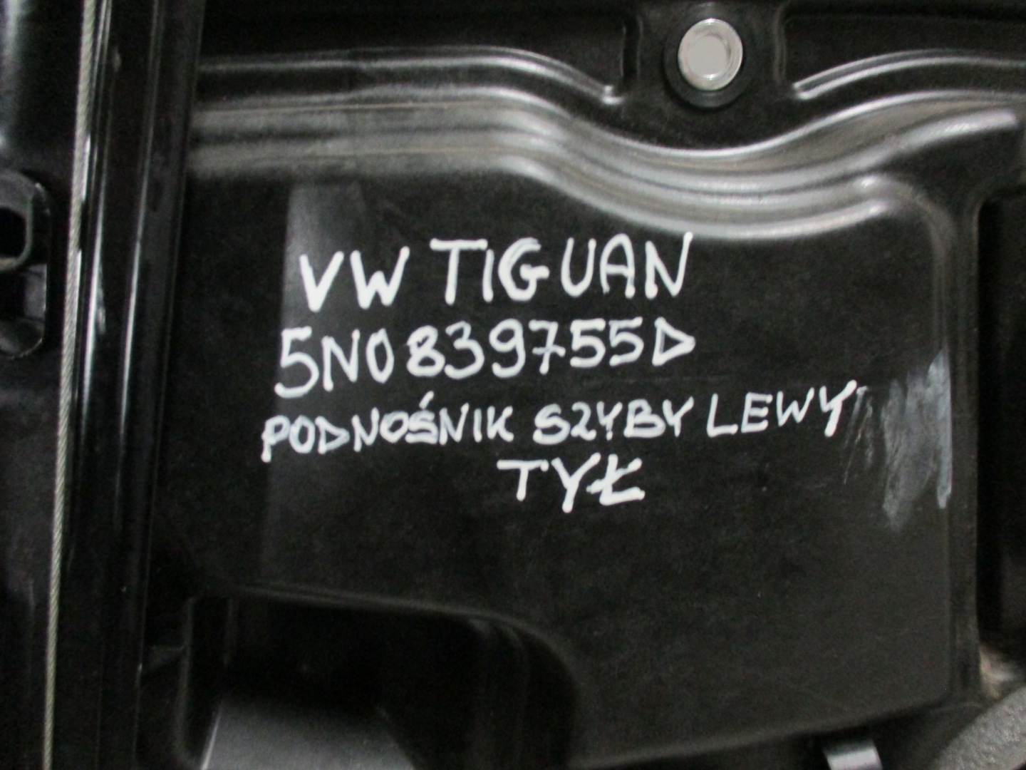 lehúzó szyb bal far tylni VW Tiguan 5N0839755D
