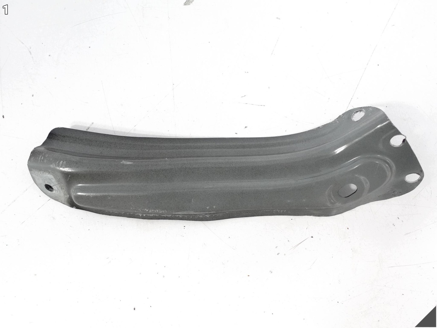 RENAULT KWID 17-25 Traverse Console Support plaque Aile Droite Avant