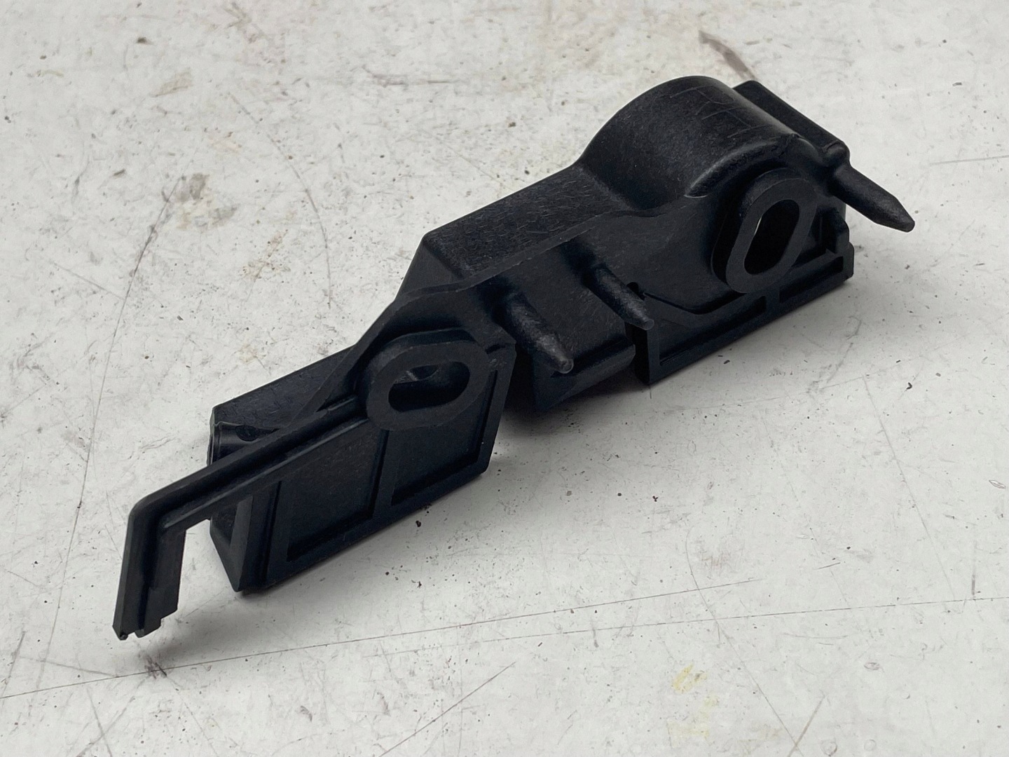 bumper bracket front right original Audi A4 S4 B8 8K 8K0807284H