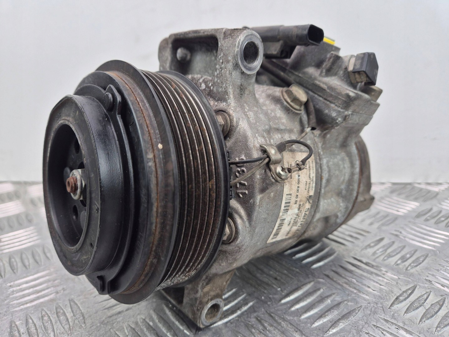 Mercedes C200 CGI W205 Klimakompressor klimaanlage A0008304002