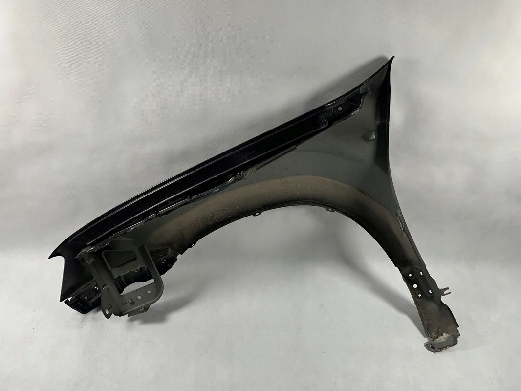 Dacia Duster 10r fender right 2010