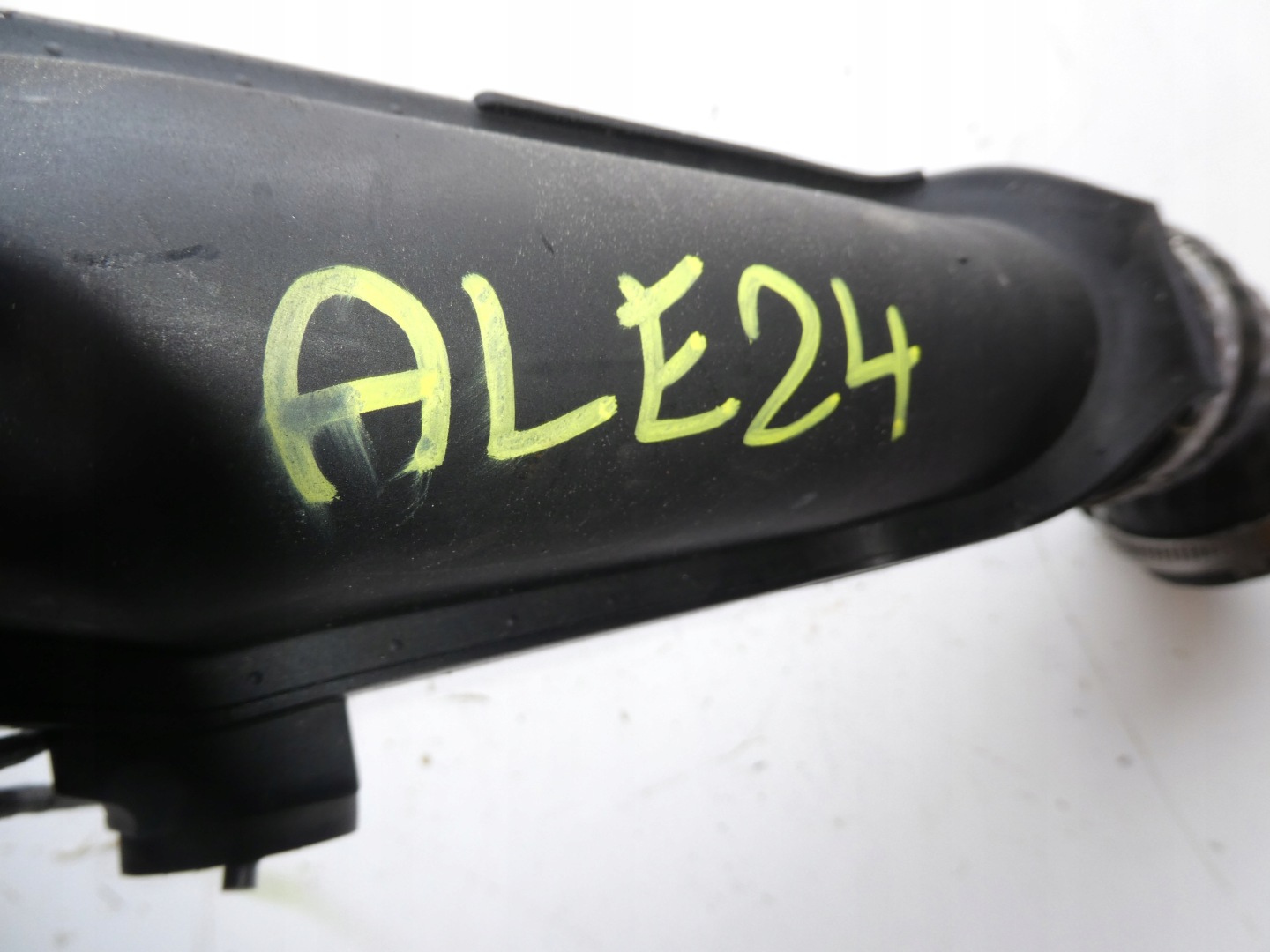AUDI VW SEAT SKODA pipe air 1K0145770AE