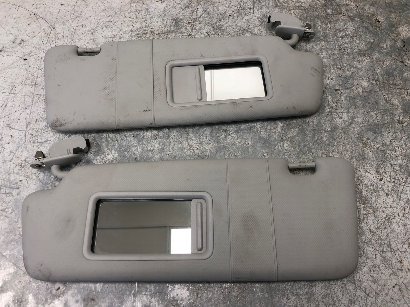 visor visor AUDI A4 B8 8K0857551 8K0857552