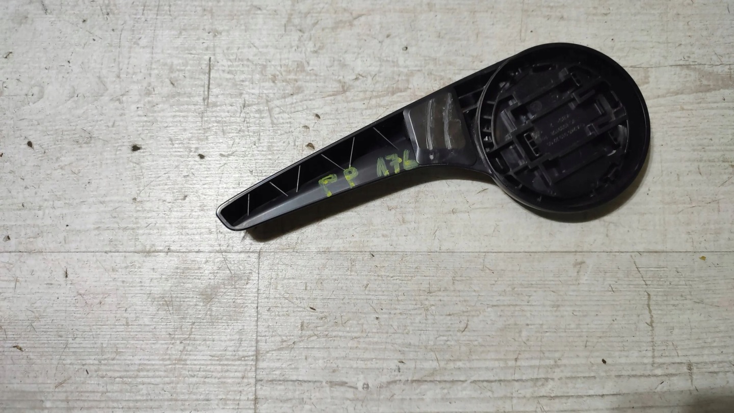 Mercedes-Benz A W176 2017 front side right handle seat