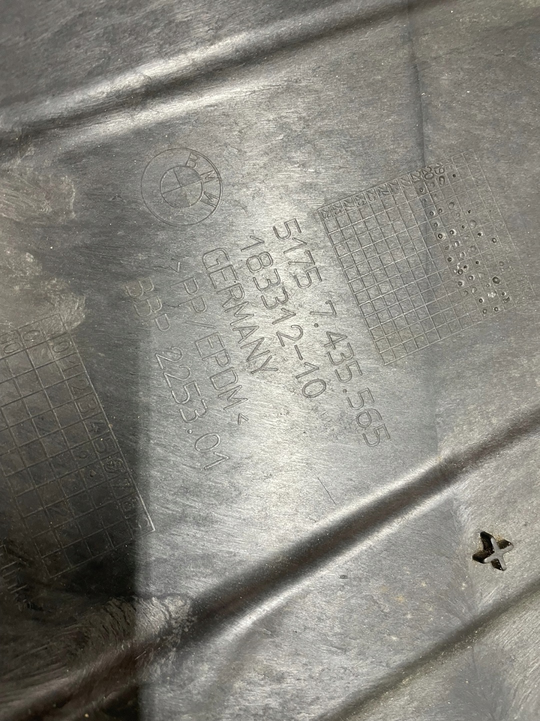 cover chassis left rear part BMW 3 G20