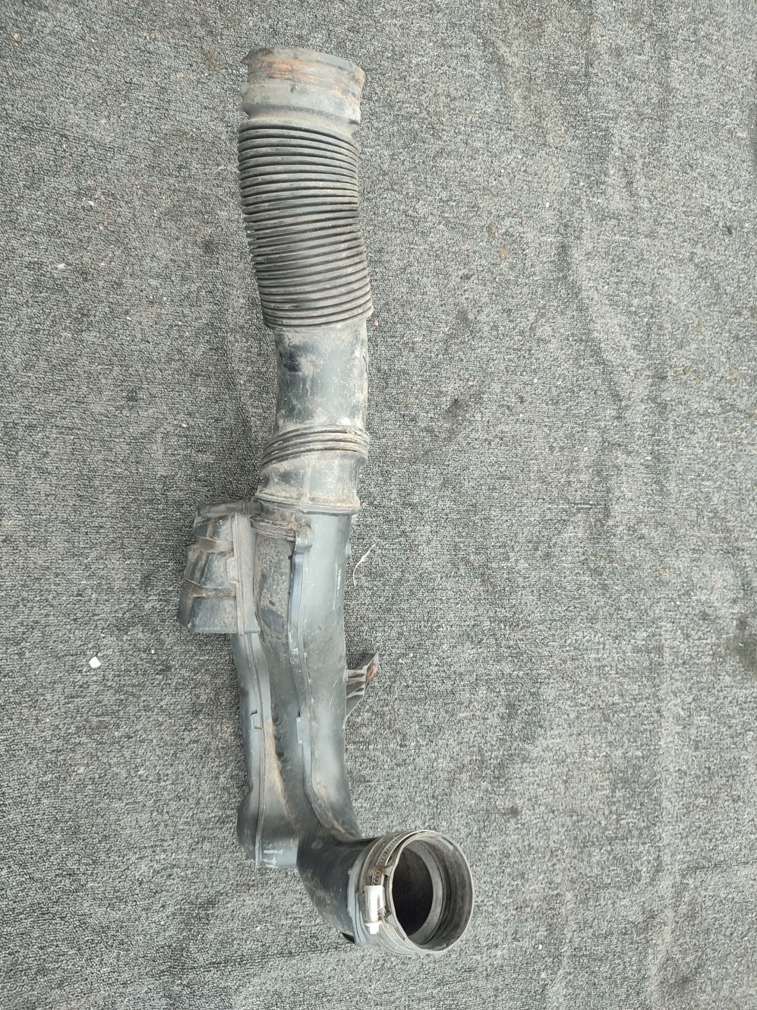Gehäuse filter luft RENAULT TRAFIC III 165755972R 93451664