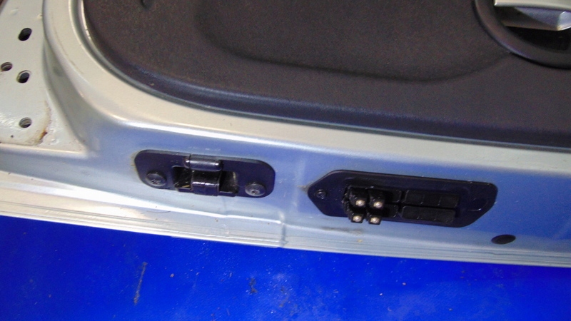 door sliding left B64 RENAULT KANGOO II 08-13R