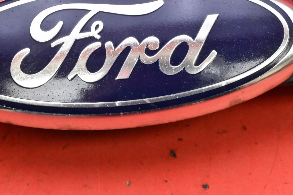 GRIGLIA nero AV11-8200-A FORD B-MAX 12-18
