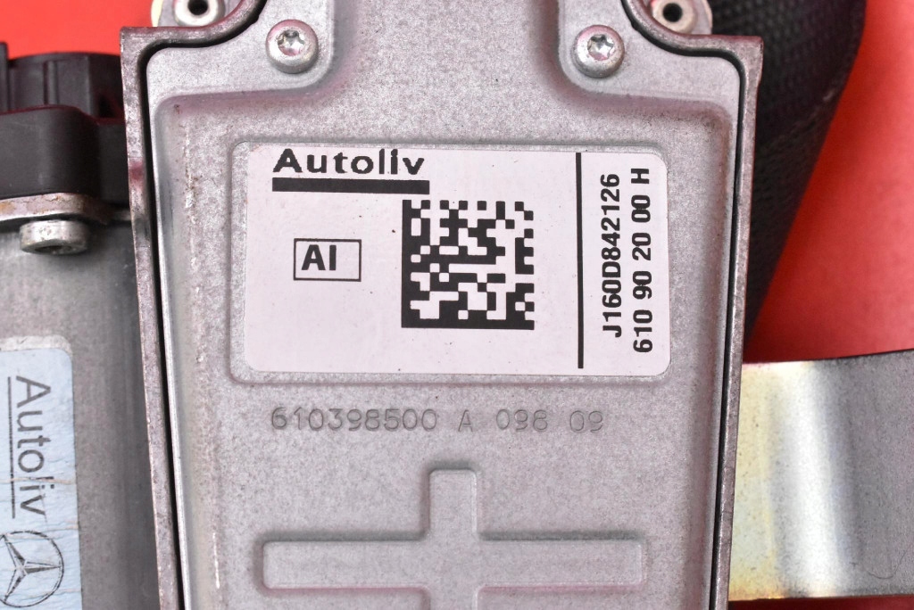 Gurten Sicherheits rechts vorne Spanner EU 610035800D MERCEDES E-KLASA W212