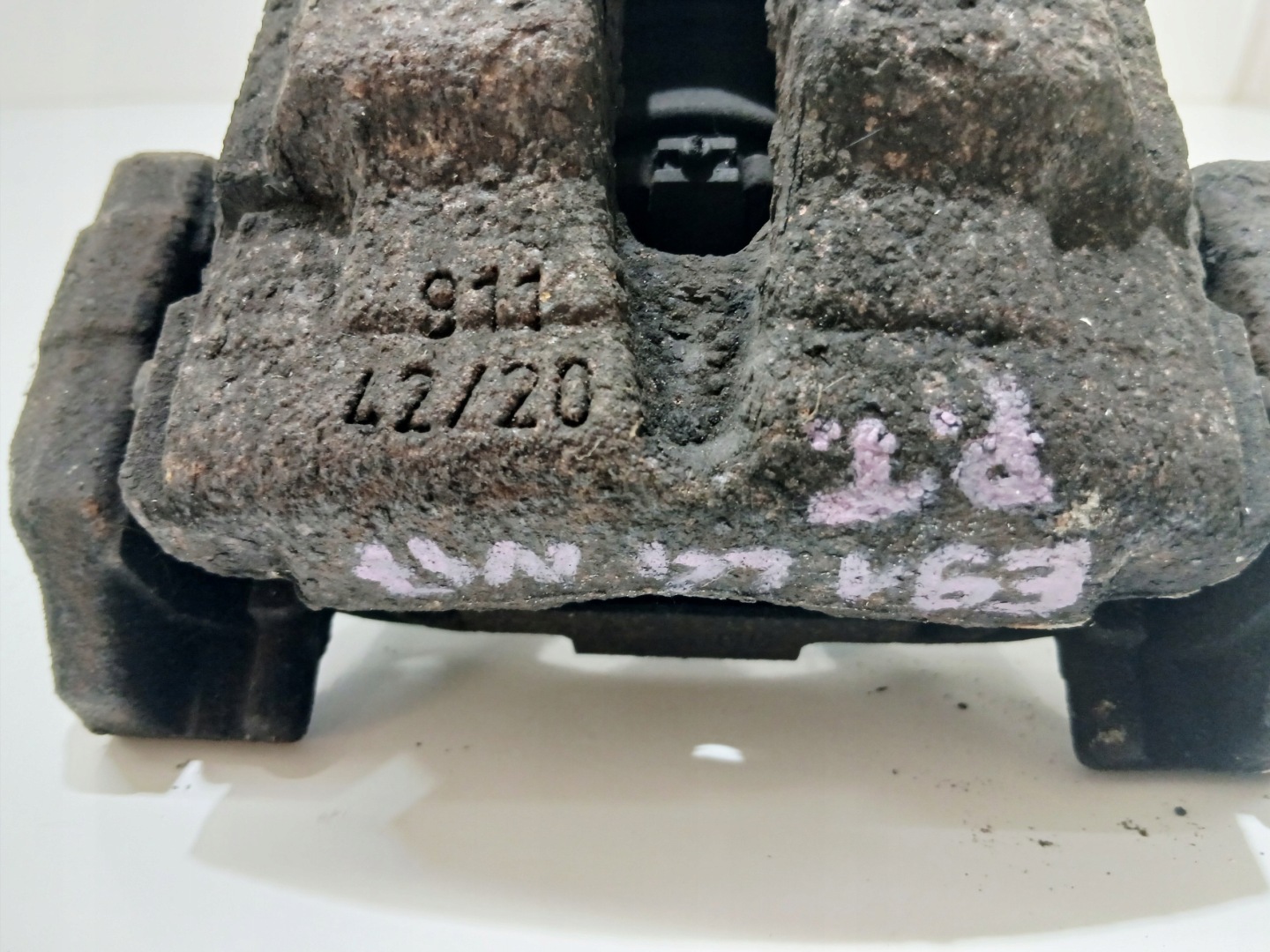 Bremssattel Bremse Sattel Brems- 42/20 rechts heck BMW E90 E91 LIFT 2.0D