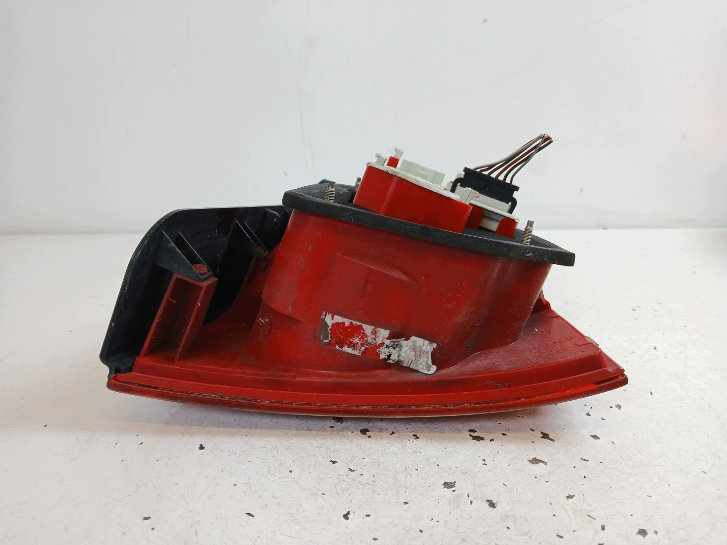 VW PASSAT B5 LIFT light left rear part sedan