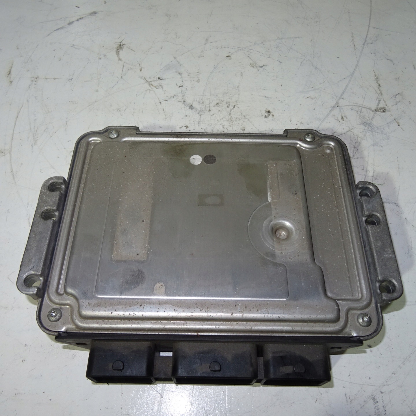 PEUGEOT 407 1.6HDI control unit 0281011633