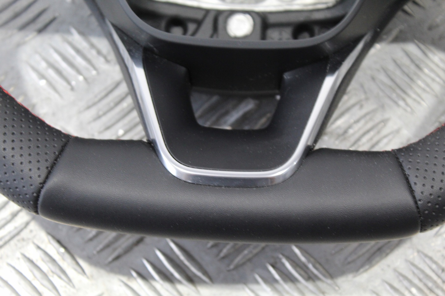 VOLANT MULTIFUNKCJA FORD PUMA II MK2