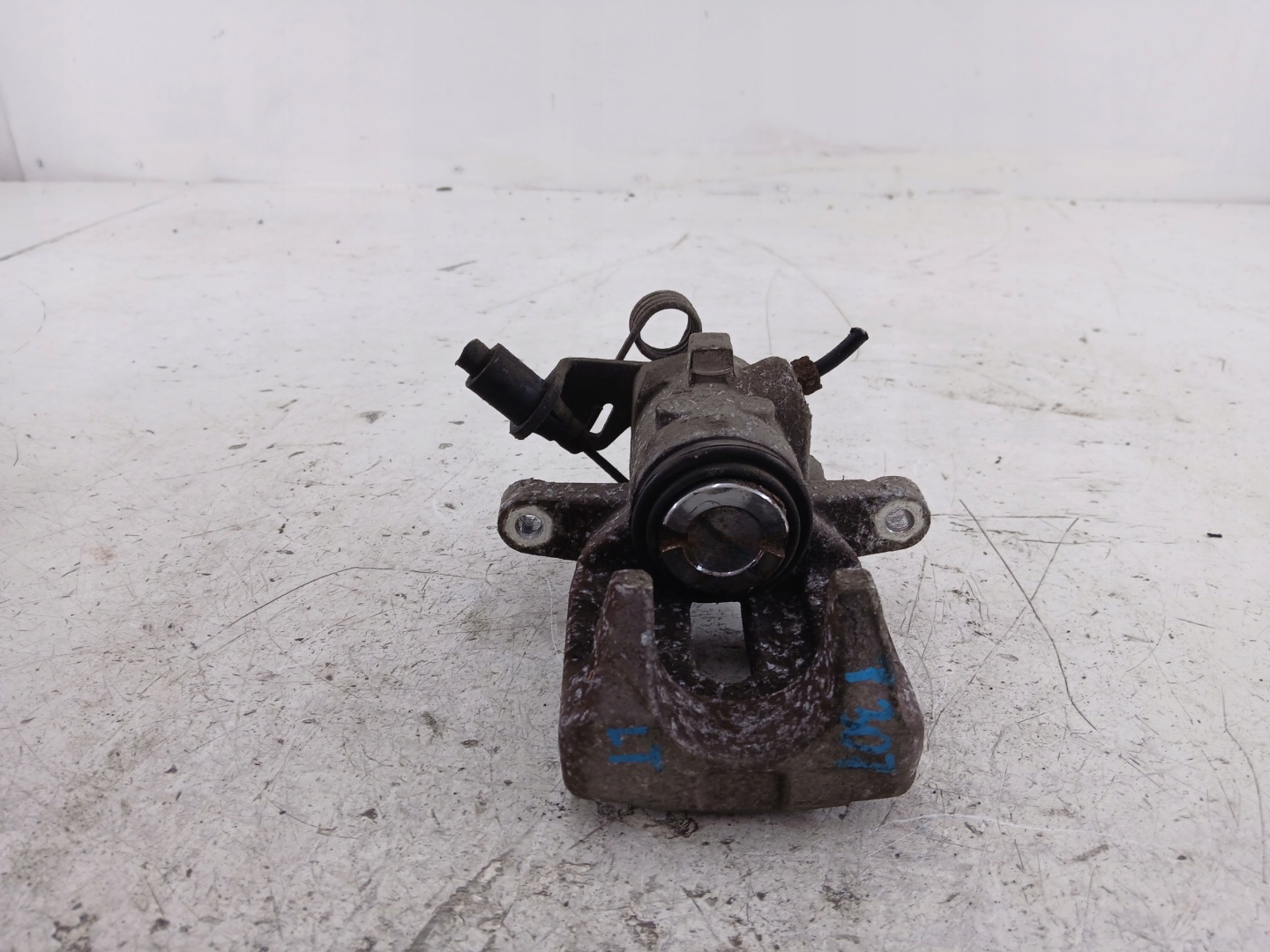 PEUGEOT 307 caliper brake left rear part