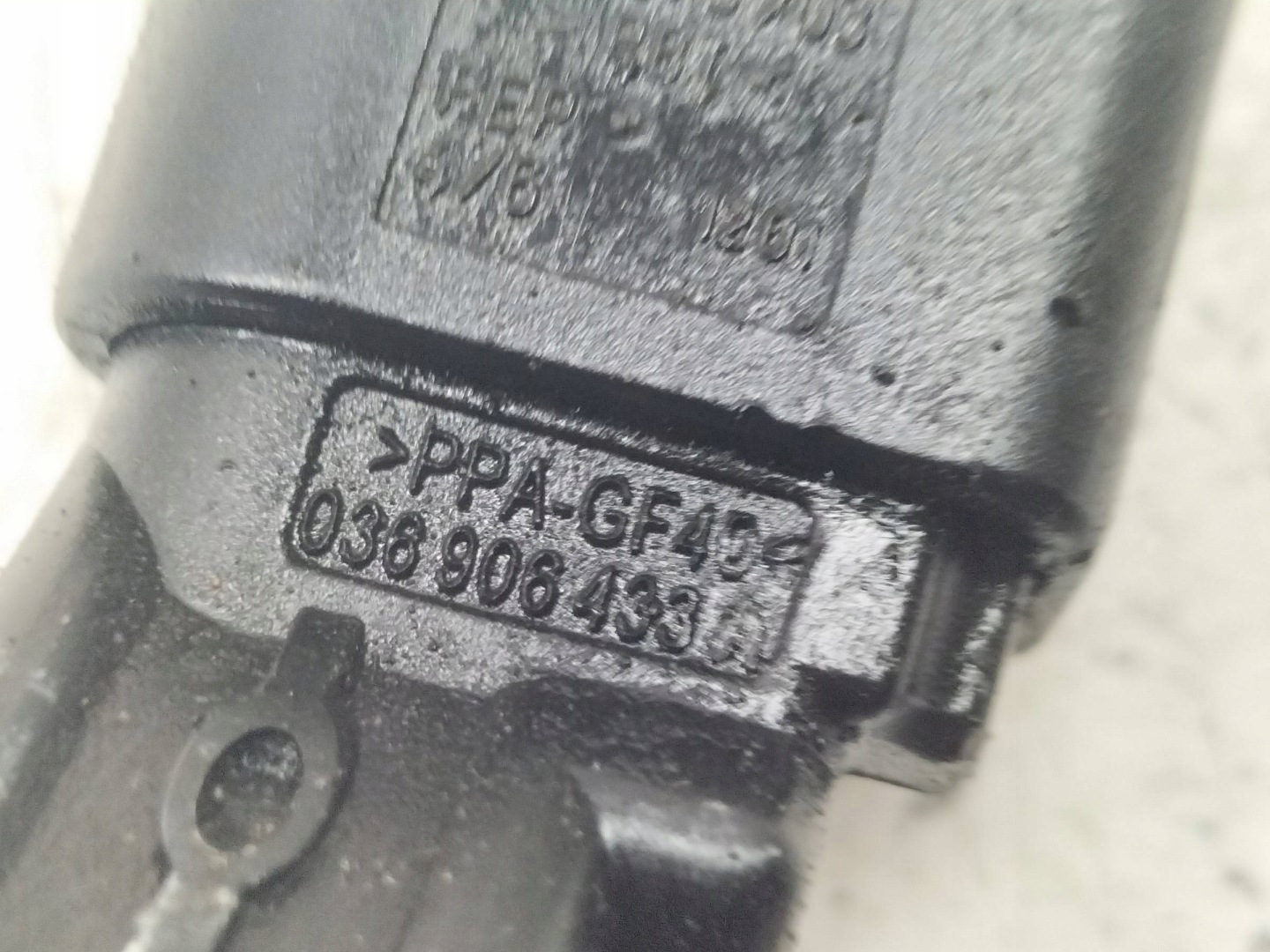 Sensor SENSOR USZCZELNIACZ der Kurbelwelle 038906433A 2.0 D 140KM Audi A3 8P