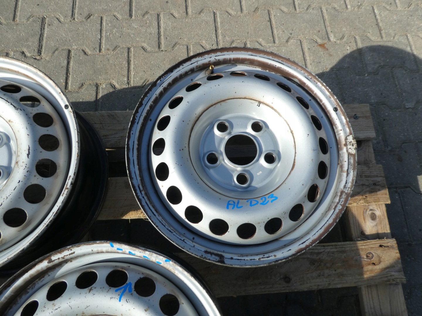 VW T5 CERCHI Ferro 7H0601027D 6.5JX16 ET51