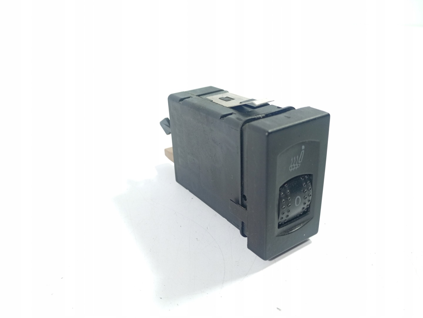 switch heating seat right OE 3B0963564C VW PASSAT B5 00-05