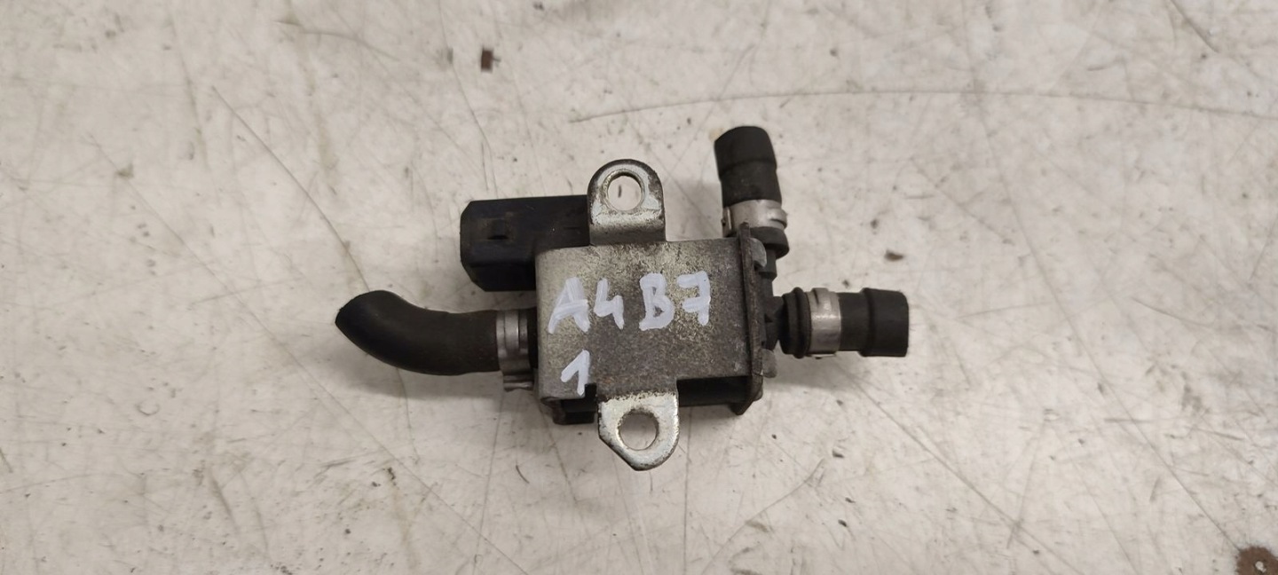 Vanne à vide Audi A4 B7 1,8TB BFB