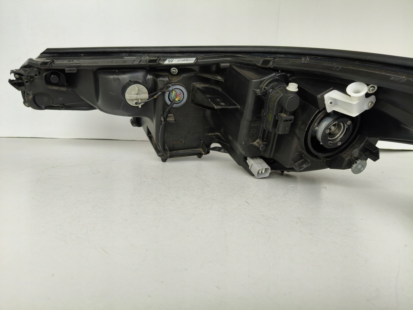 light right REFLEKTOR TOYOTA CHR 16- LED