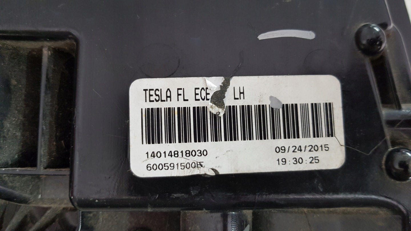 TESLA MODEL S LINKS LED DRL NEBELSCHEINWERFER D 9798