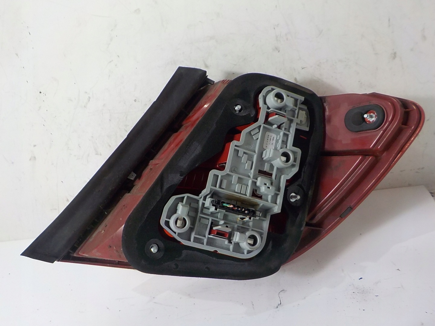 MERCEDES-BENZ W204 KOMBI light left rear left rear part