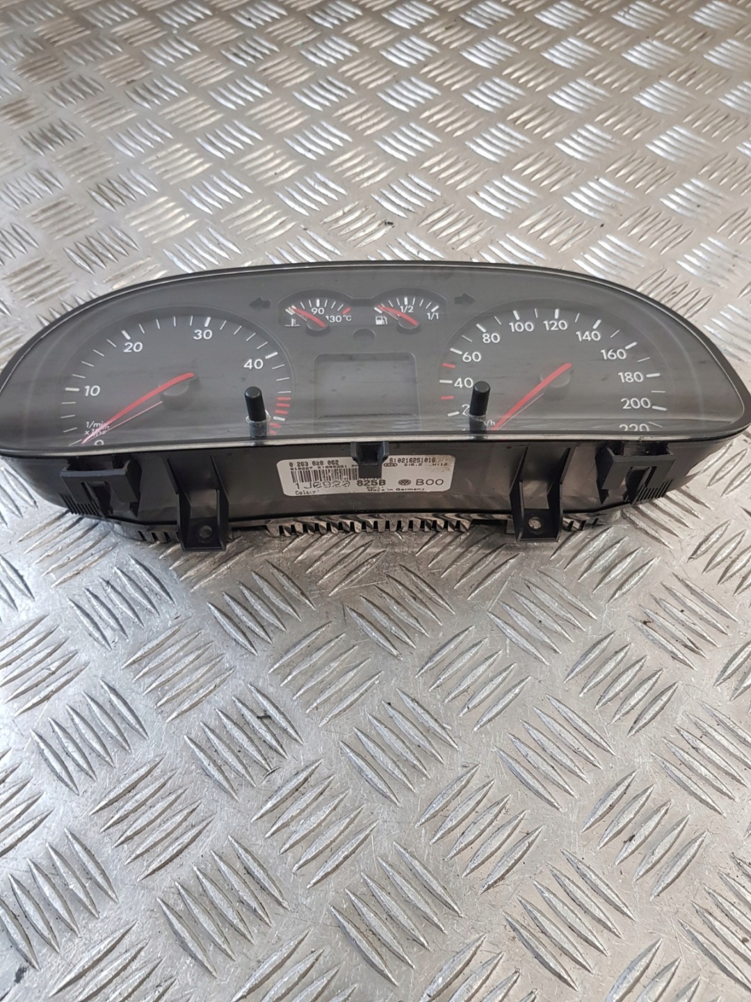 dials 1J0920825B VW GOLF IV 1.9TDI