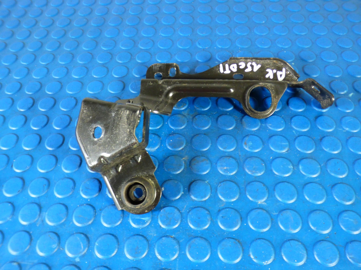 console bracket holder ASTRA K V 1.5CRDI LIFT