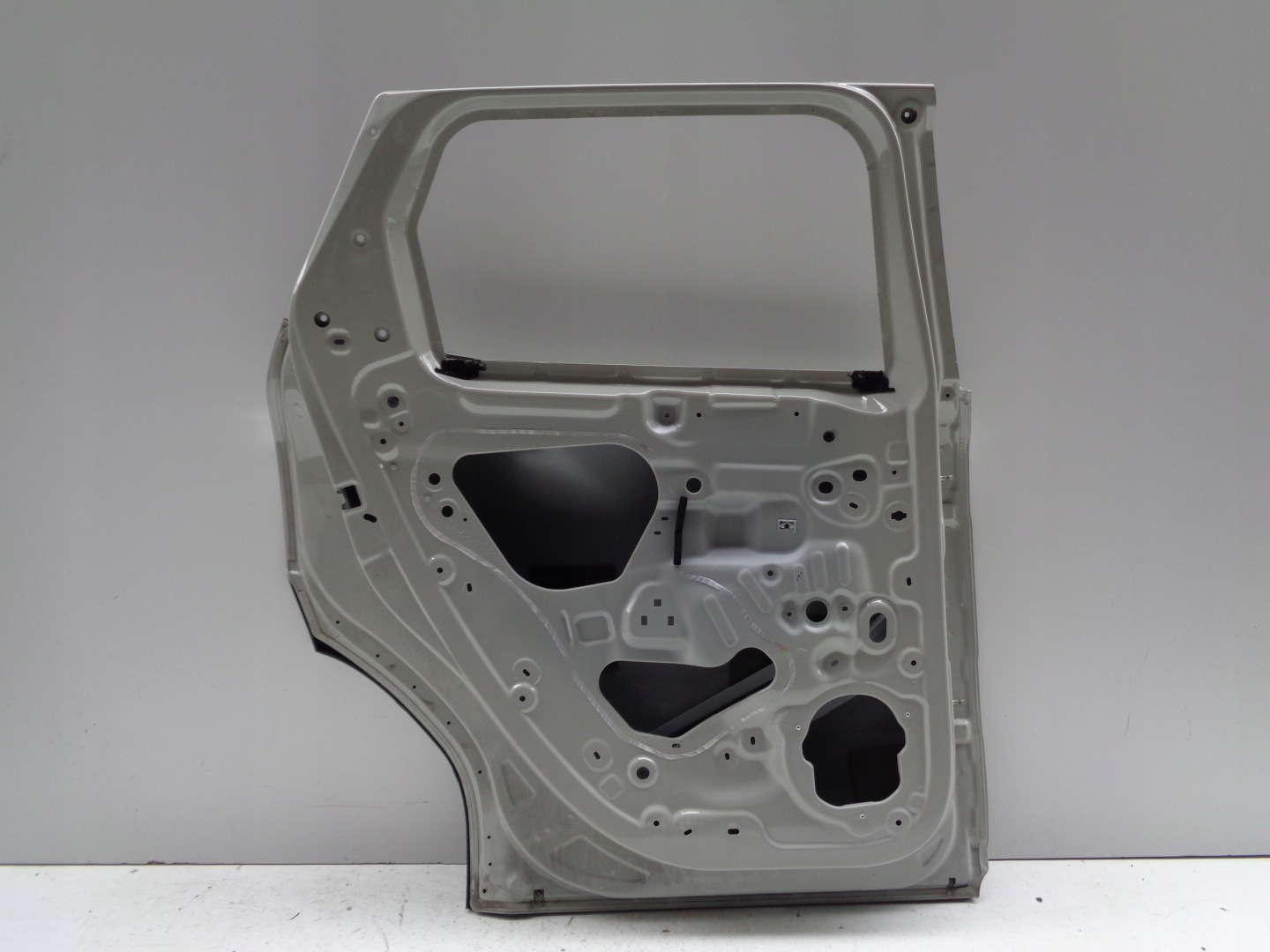 Tür links hinten DACIA DUSTER III 24- NR 51324