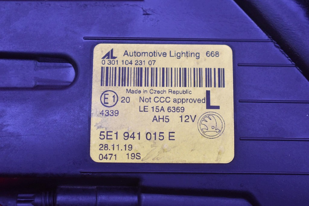 REFLEKTOR left light front FULL LED EU 5E1941015E SKODA OCTAVIA 3 III 17-20