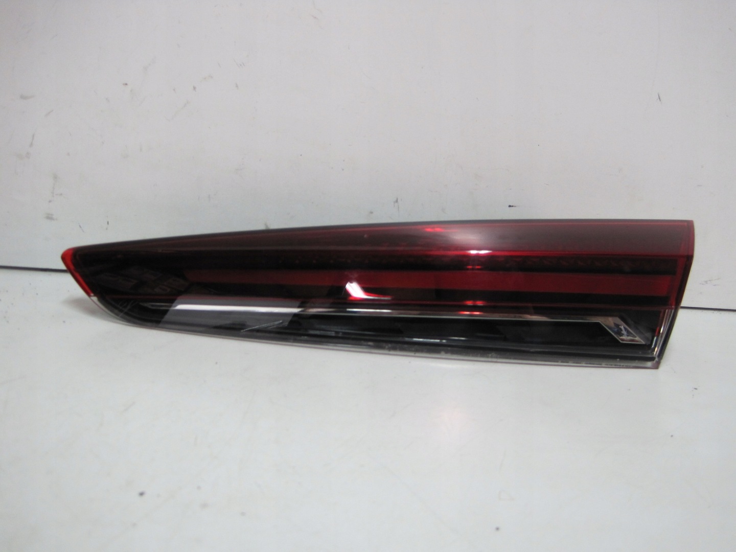 light rear part RENAULT CAPTUR II for the bonnet right 265501234R