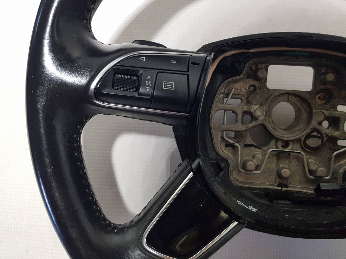 steering wheel, leather MULTIFUNKCJA with shifting AUDI A8 D4 4H0419091T